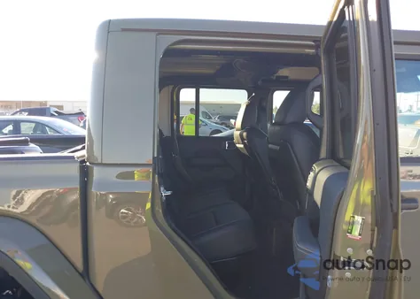 2025 Jeep Gladiator Texas Trail z USA, uszkodzony, nr VIN 1C6PJTAG2SL525367